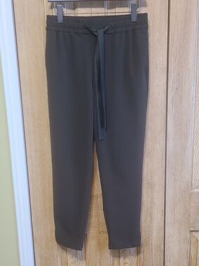 Dynamite Olive Green Cropped  Pants